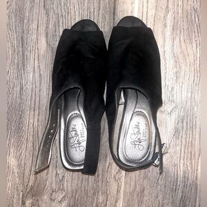 Life Stride Black Mules Comfortable Suede-Like Design